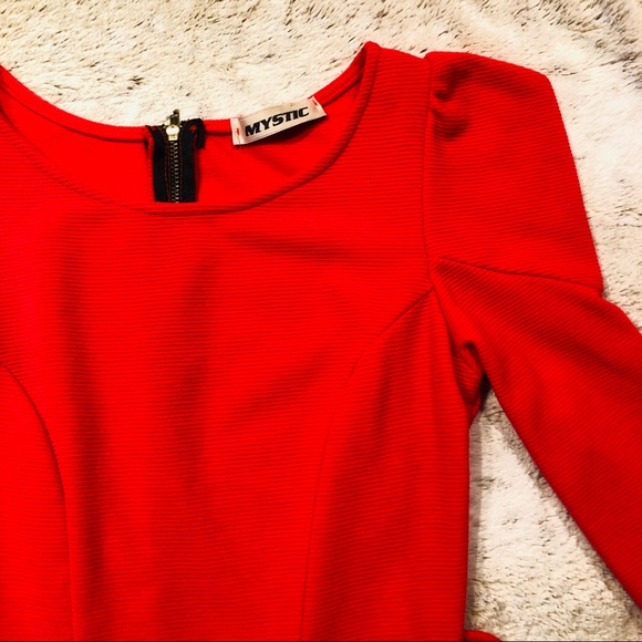 Mystic Red Dress with Ruched Shoulder detail SZ XS - Picture 3 of 8